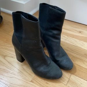 Black dolce vita booties size 7 1/2